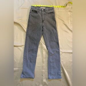 🌟 Levis Wedgie High Waist Straight Jeans Grey 24